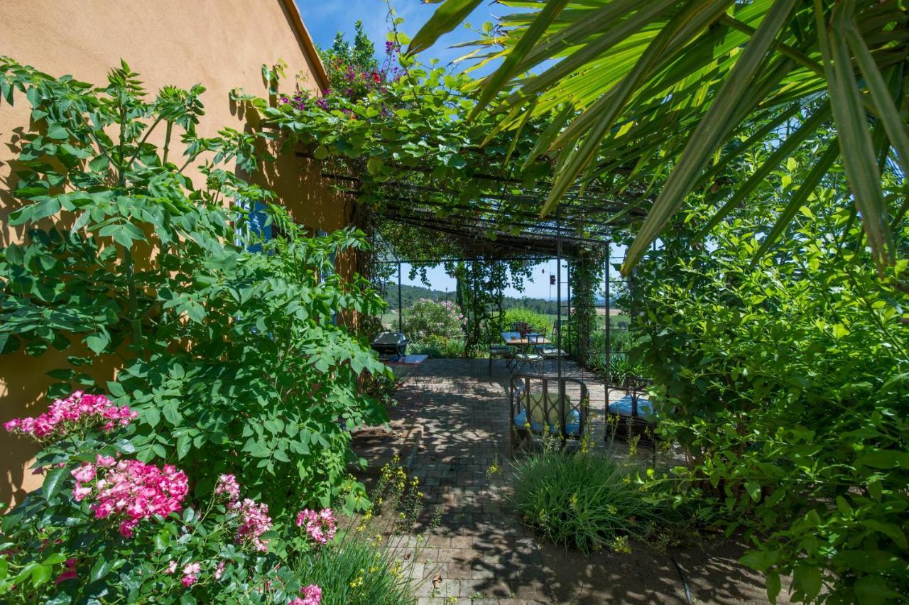 ラ・ロンド・レ・モール House With Garden And Sea Viewヴィラ エクステリア 写真
